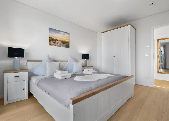 Strandgold Apartment *